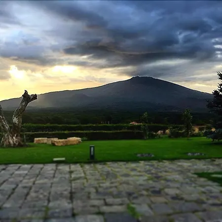 Hotel La Fucina Di Vulcano