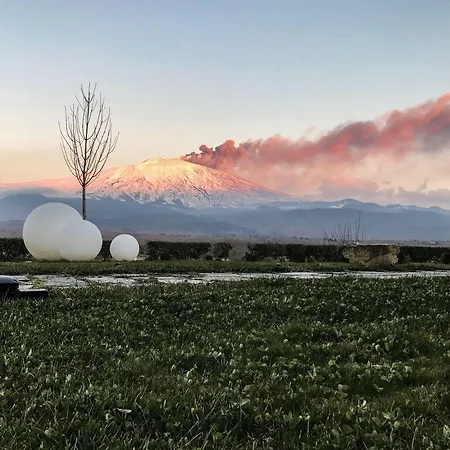 La Fucina Di Vulcano 3*