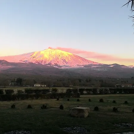 La Fucina Di Vulcano 3*
