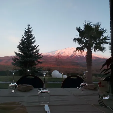 La Fucina Di Vulcano 3*