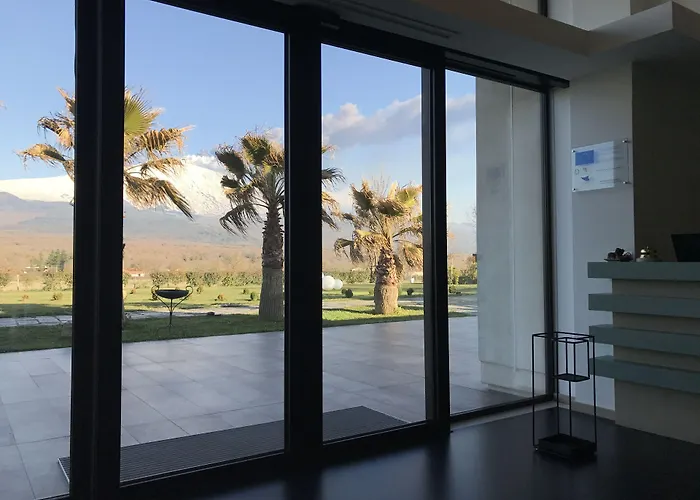 Ξενοδοχείο La Fucina Di Vulcano 3*